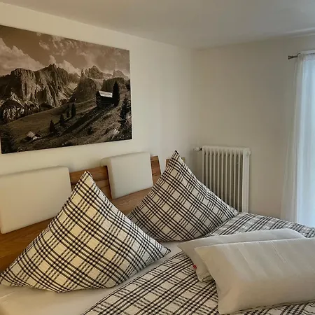 Mews Apartman